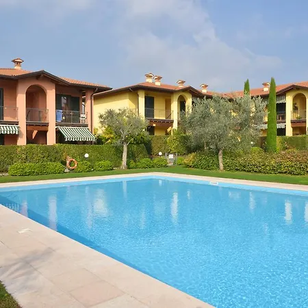 Casa Vacanze Serraglie Holiday home Raffa