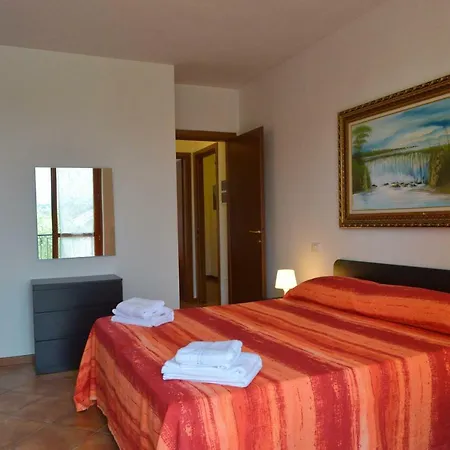 Casa Vacanze Serraglie Holiday home *